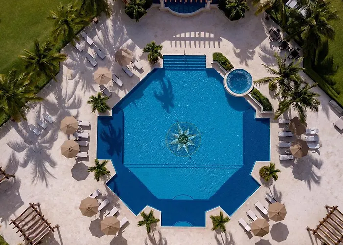 The Landmark Of 5* Cozumel